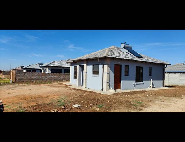 3 BEDROOM HOUSE FOR SALE IN LENASIA SOUTH
